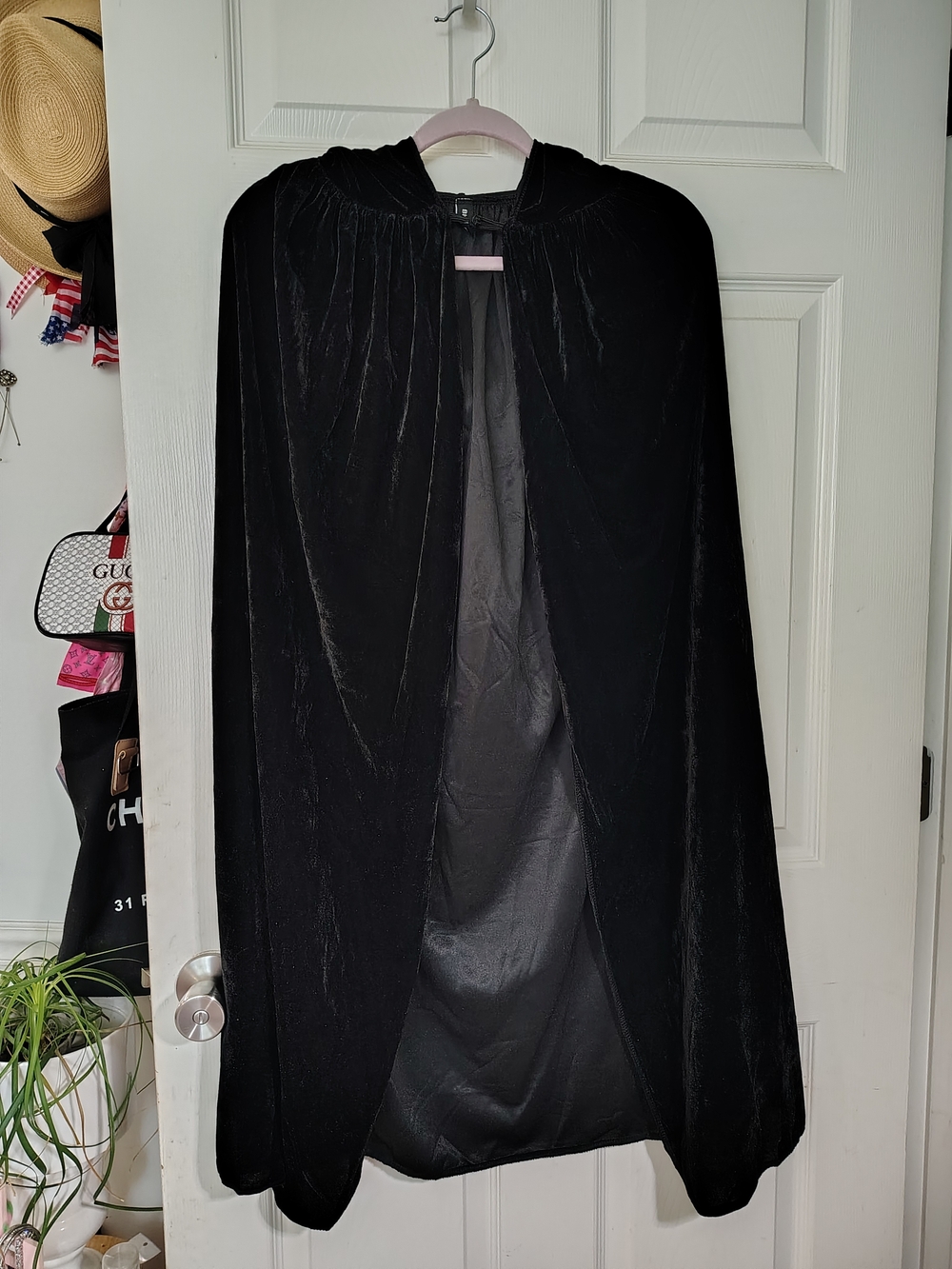 Black Women's Velvet Hooded Cloak-costume